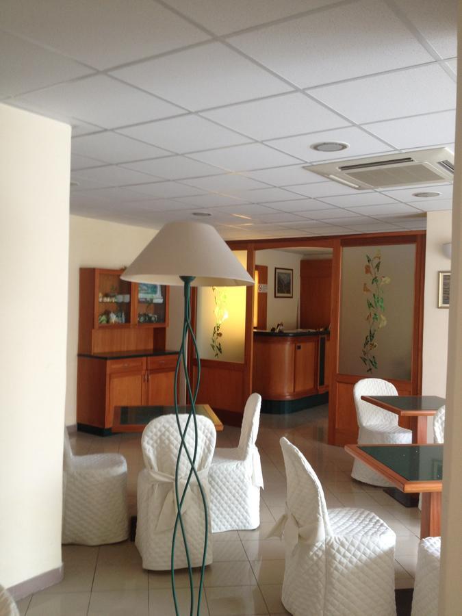 Hotel Piemontese Imperia Extérieur photo