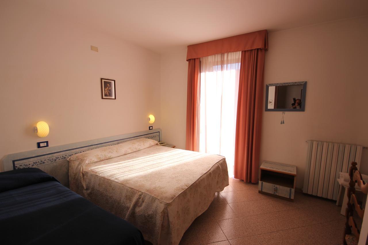 Hotel Piemontese Imperia Extérieur photo