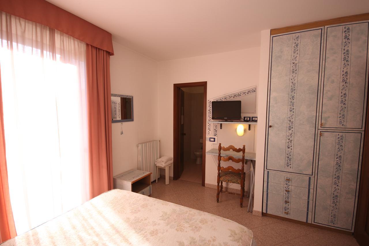 Hotel Piemontese Imperia Extérieur photo