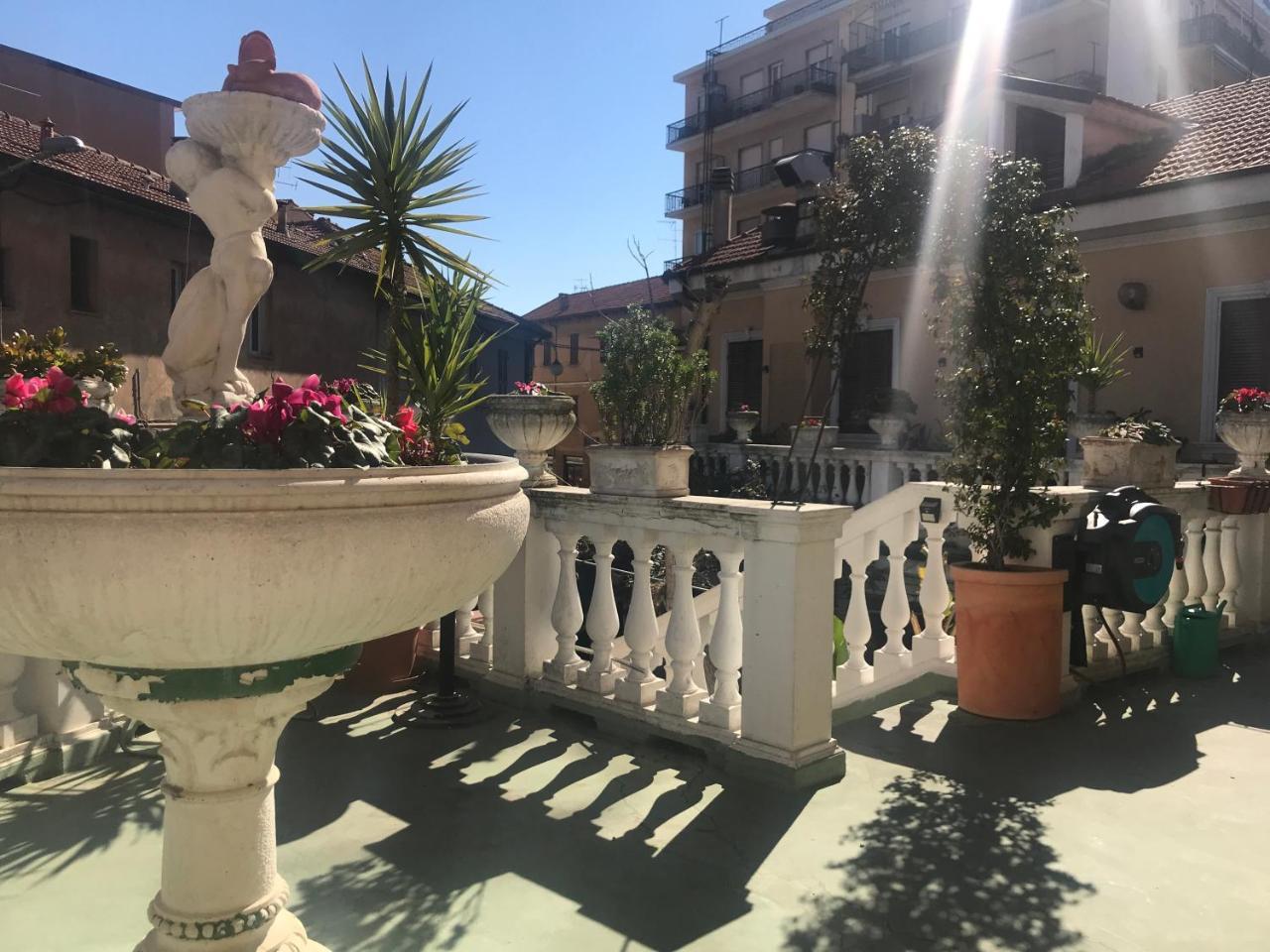 Hotel Piemontese Imperia Extérieur photo